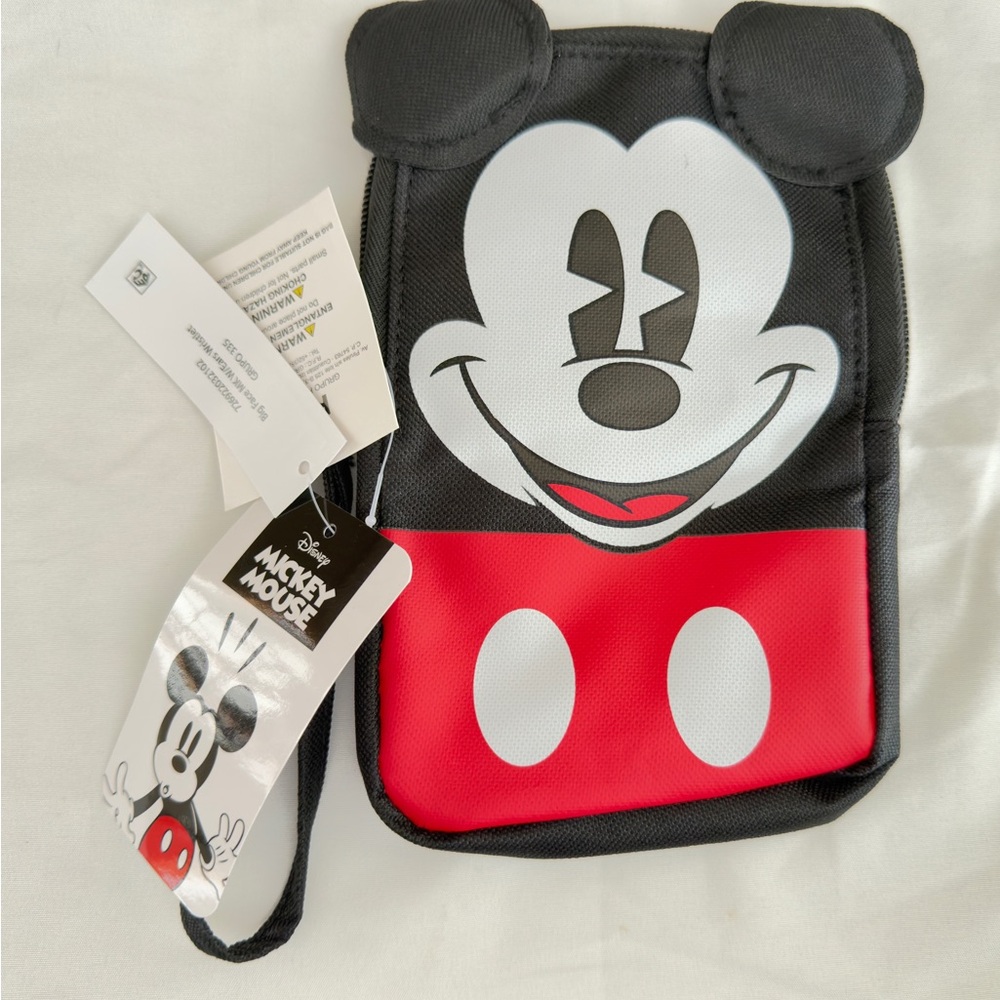 Mickey Mouse wristlet -NWT